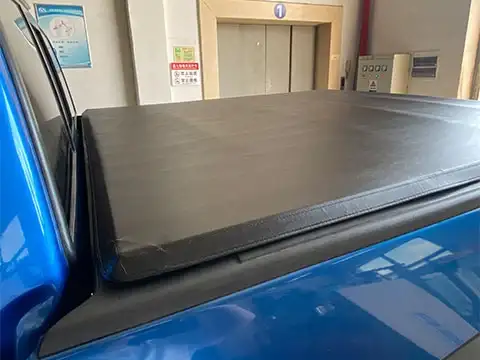 Soft Vinly Tri-Fold Tonneau Cover for Nissan Suzuki
